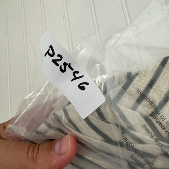 NEW Nine Britton Cowl Neck Twist Hem Knit Top Off White XS - Picture 6 of 6